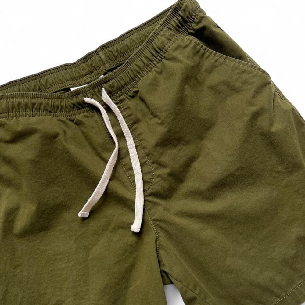 Men's Shorts Size Medium - Picture 2 of 9